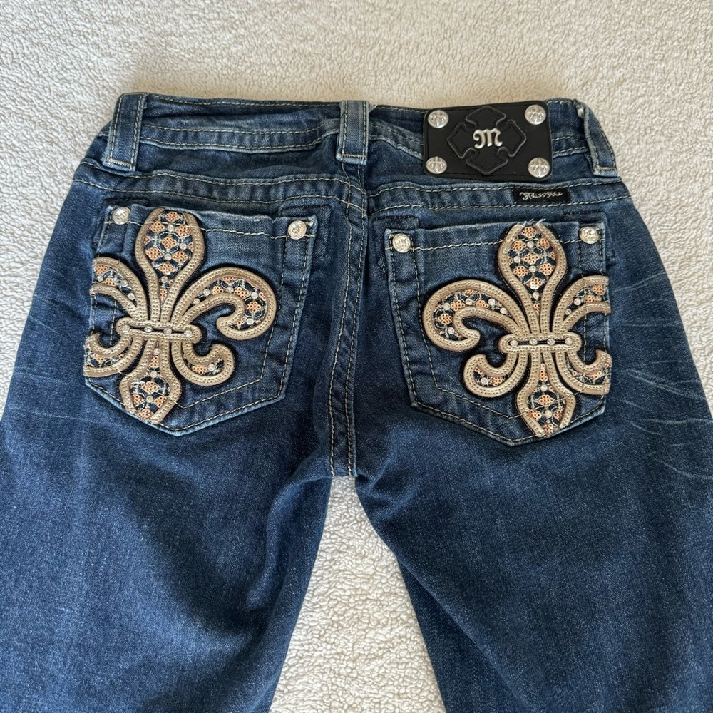 Miss Me Fleur-de-lis bootcut Jeans